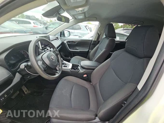 2025 Toyota RAV4 LE – miniatura 7