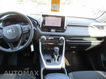 2025 Toyota RAV4 LE - miniatura 11