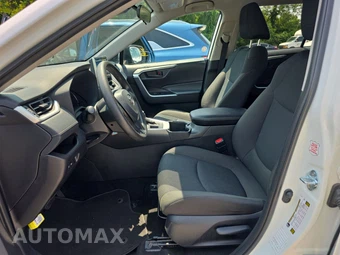 2025 Toyota RAV4 LE - miniatura 7