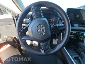 2025 Toyota RAV4 LE - miniatura 10