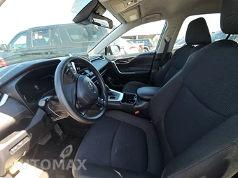 2025 Toyota RAV4 LE - miniatura 7