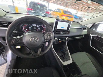 2025 Toyota RAV4 LE - miniatura 11