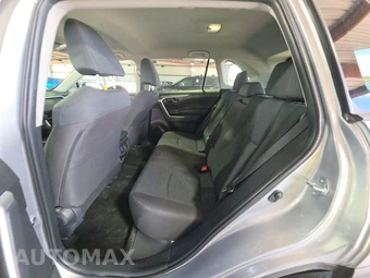 2025 Toyota RAV4 LE - miniatura 13