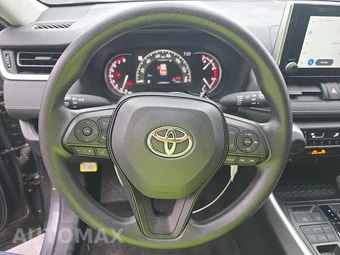 2025 Toyota RAV4 LE - miniatura 10