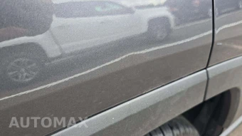 2025 Toyota RAV4 LE - miniatura 23