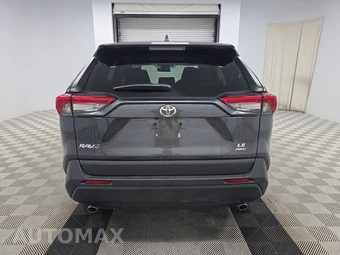 2025 Toyota RAV4 LE - miniatura 5