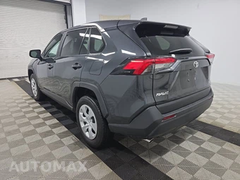 2025 Toyota RAV4 LE - miniatura 6
