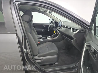 2025 Toyota RAV4 LE - miniatura 8