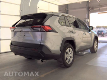 2025 Toyota RAV4 LE – miniatura 32