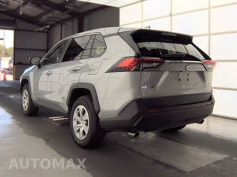 2025 Toyota RAV4 LE – miniatura 6