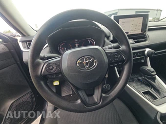 2025 Toyota RAV4 LE - miniatura 10