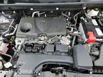2025 Toyota RAV4 LE - miniatura 15