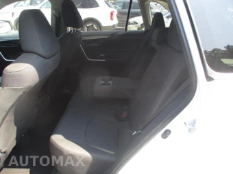 2025 Toyota RAV4 LE - miniatura 11