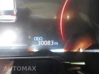 2025 Toyota RAV4 LE - miniatura 9