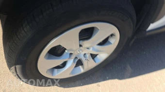 2025 Toyota RAV4 LE – miniatura 28