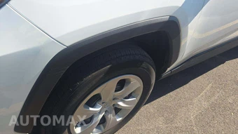 2025 Toyota RAV4 LE – miniatura 29