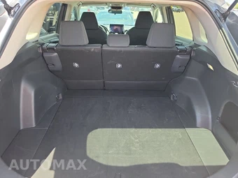 2025 Toyota RAV4 LE - miniatura 16
