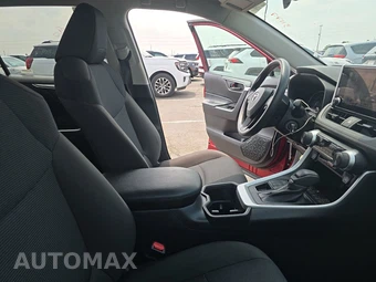 2025 Toyota RAV4 LE - miniatura 8