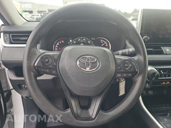 2025 Toyota RAV4 LE - miniatura 10