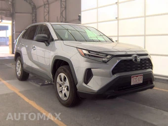 2025 Toyota RAV4 LE - miniatura 3