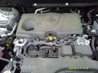 2025 Toyota RAV4 LE - miniatura 10