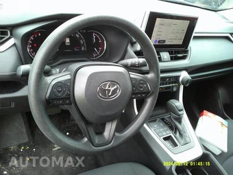 2025 Toyota RAV4 LE - miniatura 5