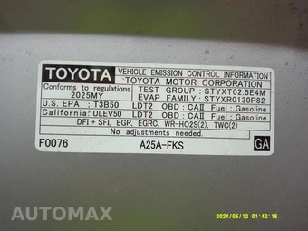 2025 Toyota RAV4 LE - miniatura 9