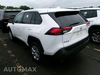 2025 Toyota RAV4 LE - miniatura 18
