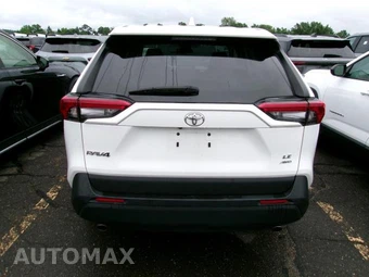 2025 Toyota RAV4 LE - miniatura 19
