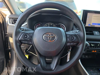 2025 Toyota RAV4 LE - miniatura 10