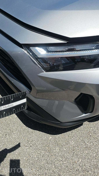 2025 Toyota RAV4 LE - miniatura 20