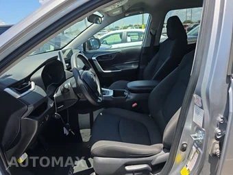 2025 Toyota RAV4 LE - miniatura 7