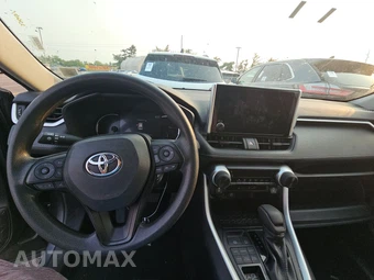 2025 Toyota RAV4 LE - miniatura 11