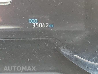 2025 Toyota RAV4 LE - miniatura 12