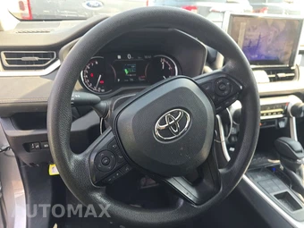 2025 Toyota RAV4 LE - miniatura 10