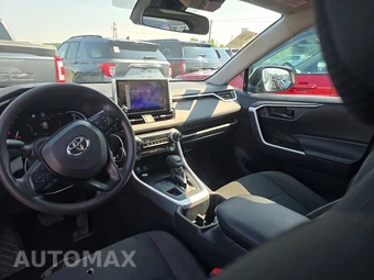 2025 Toyota RAV4 LE - miniatura 11