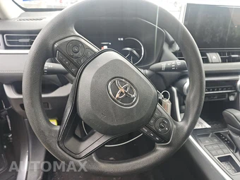 2025 Toyota RAV4 LE - miniatura 10