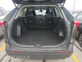 2025 Toyota RAV4 LE - miniatura 16