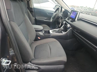 2025 Toyota RAV4 LE - miniatura 8