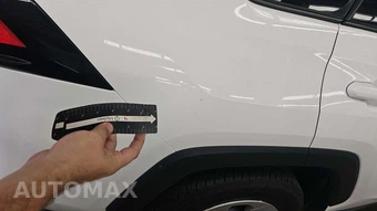 2025 Toyota RAV4 LE - miniatura 36