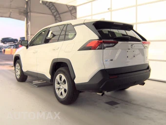 2025 Toyota RAV4 LE - miniatura 6