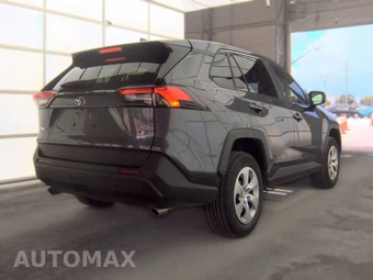 2025 Toyota RAV4 LE - miniatura 4