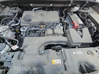 2025 Toyota RAV4 LE - miniatura 15