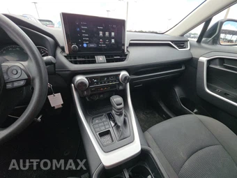 2025 Toyota RAV4 LE - miniatura 11