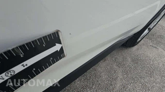 2025 Toyota RAV4 LE - miniatura 22