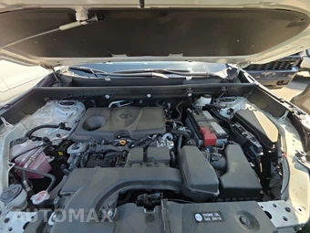 2025 Toyota RAV4 LE – miniatura 15