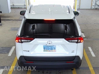 2025 Toyota RAV4 LE - miniatura 5