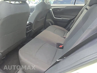 2025 Toyota RAV4 LE - miniatura 13