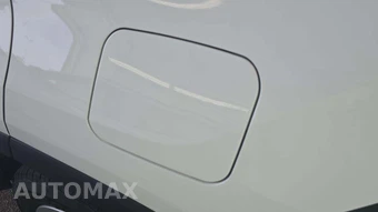 2025 Toyota RAV4 LE - miniatura 23