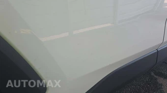 2025 Toyota RAV4 LE - miniatura 24